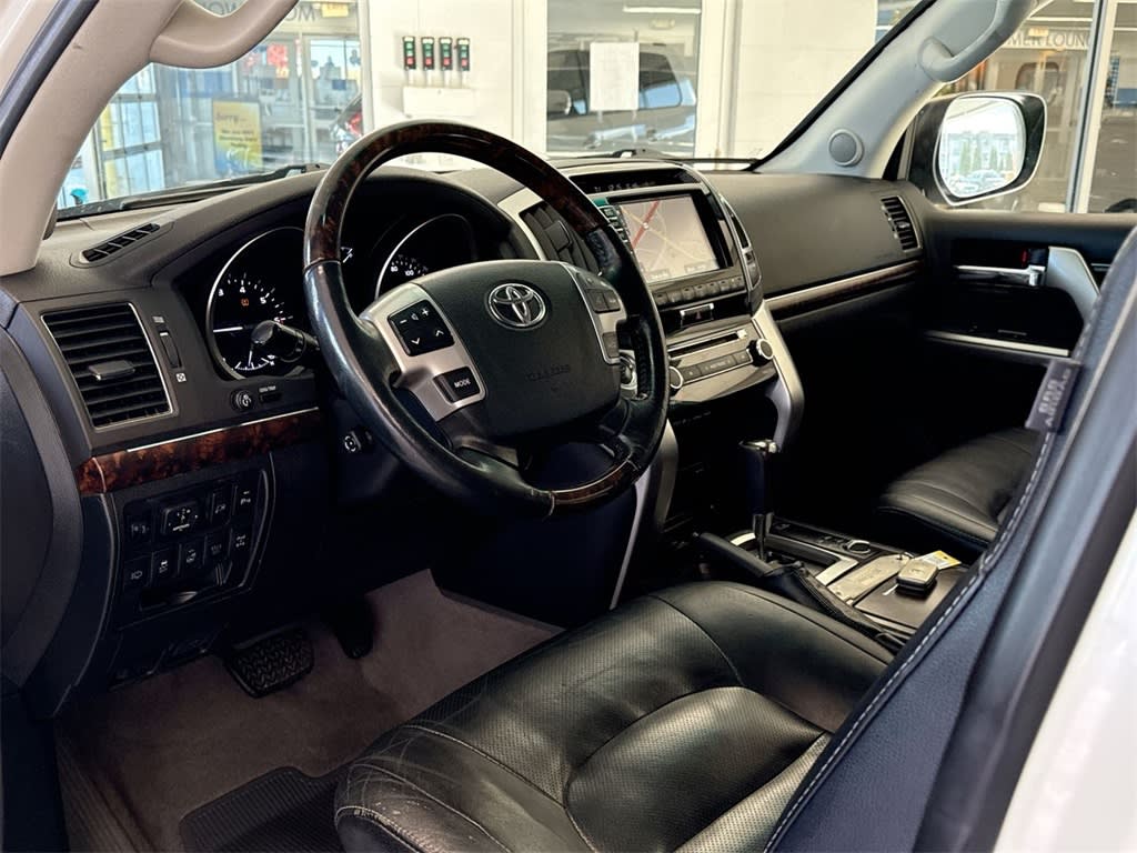 Thumbnail: 2015 Toyota Land Cruiser - 2