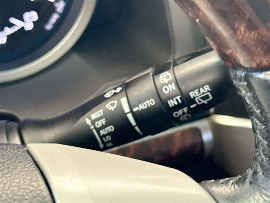 Thumbnail: 2015 Toyota Land Cruiser - 33