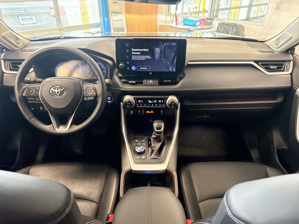 Thumbnail: 2023 Toyota RAV4 - 10