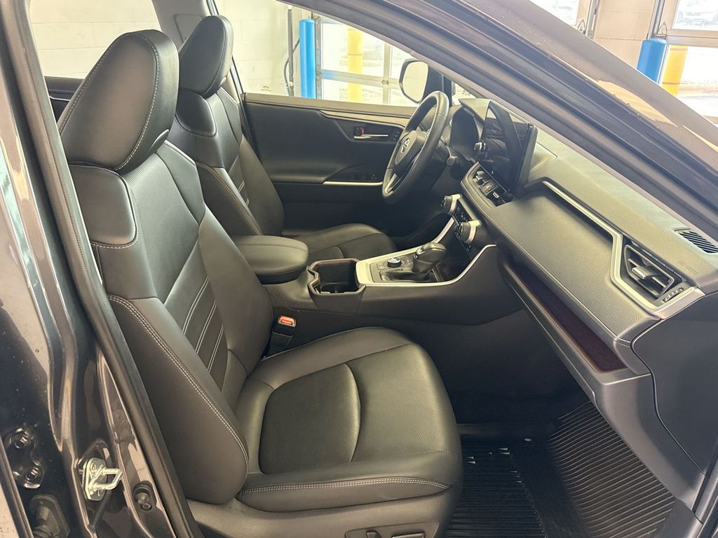 Thumbnail: 2023 Toyota RAV4 - 12