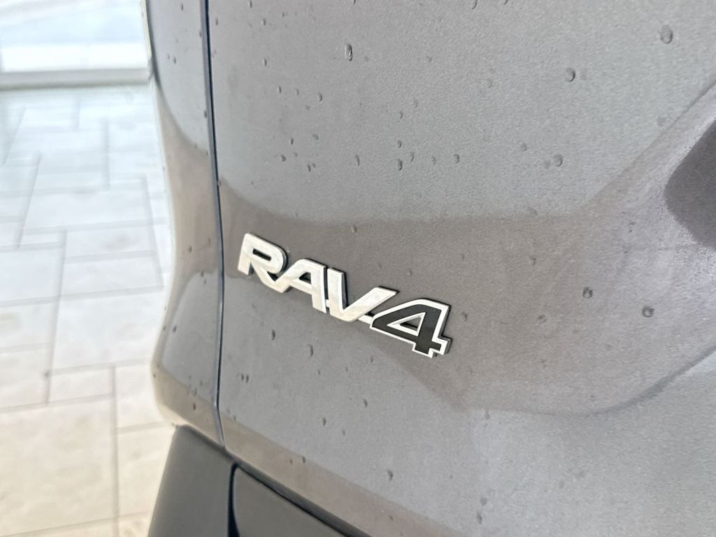 Thumbnail: 2023 Toyota RAV4 - 27
