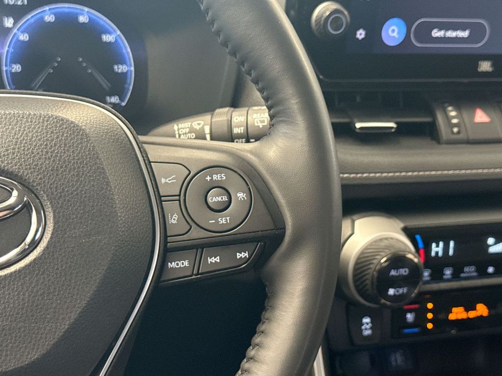 Thumbnail: 2023 Toyota RAV4 - 33