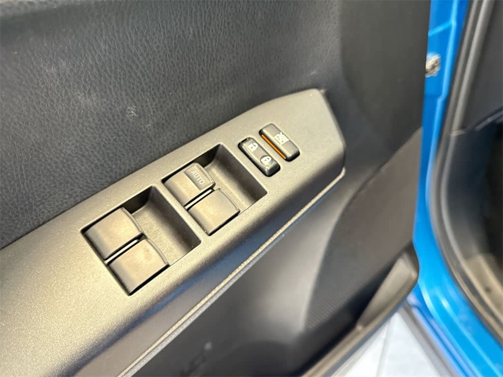 Thumbnail: 2017 Toyota RAV4 - 28