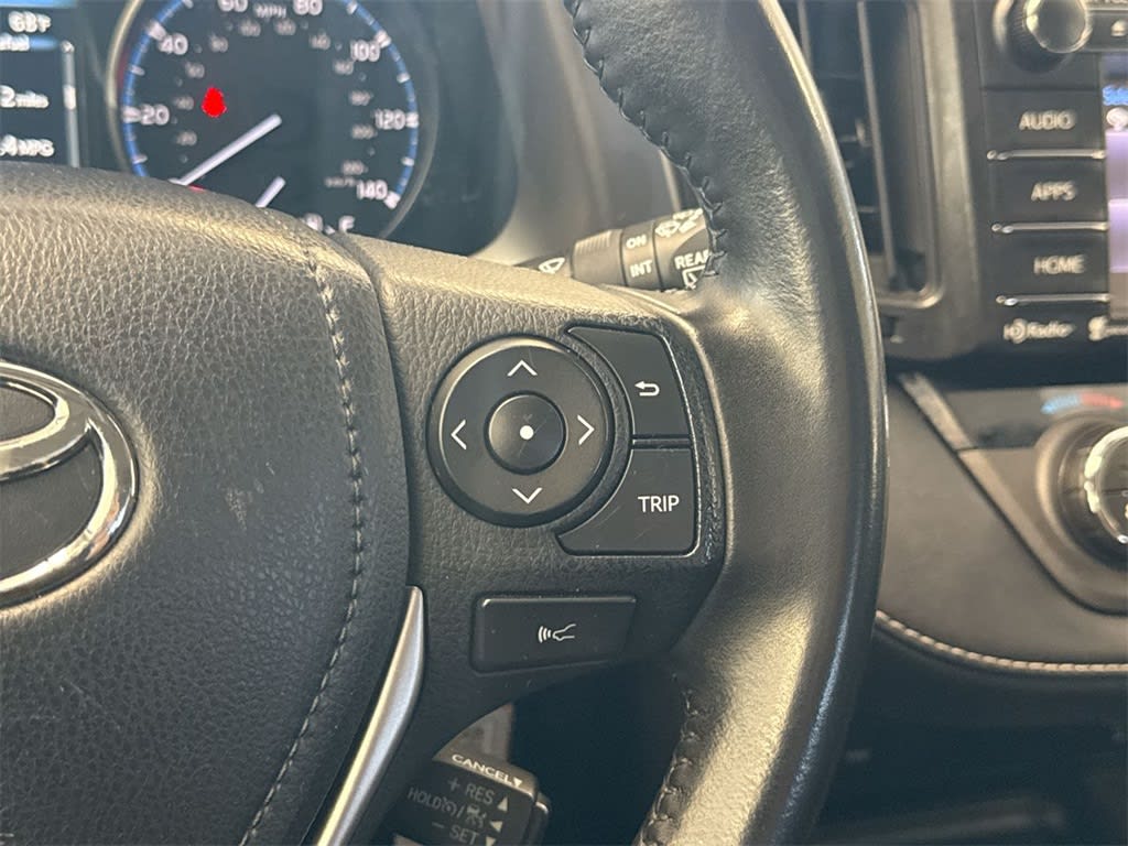 Thumbnail: 2017 Toyota RAV4 - 33