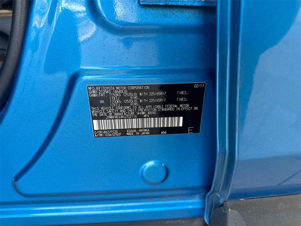 Thumbnail: 2017 Toyota RAV4 - 21