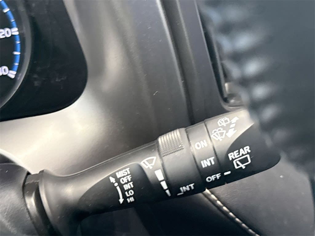 Thumbnail: 2017 Toyota RAV4 - 20