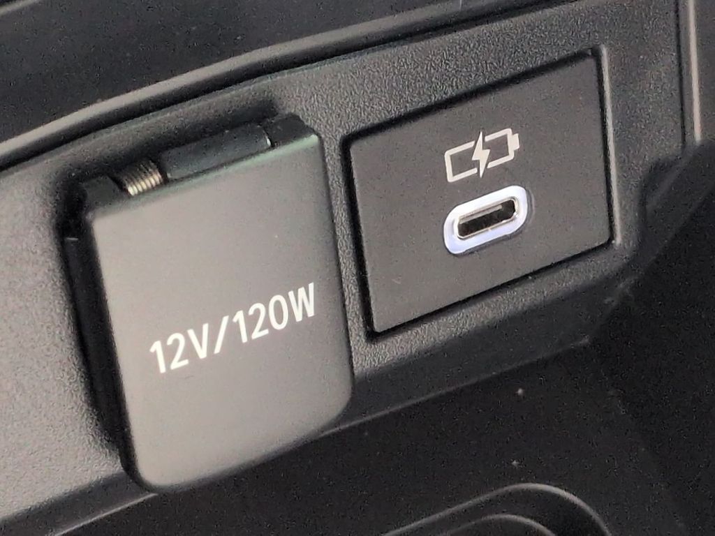 Thumbnail: 2024 Toyota Corolla - 34