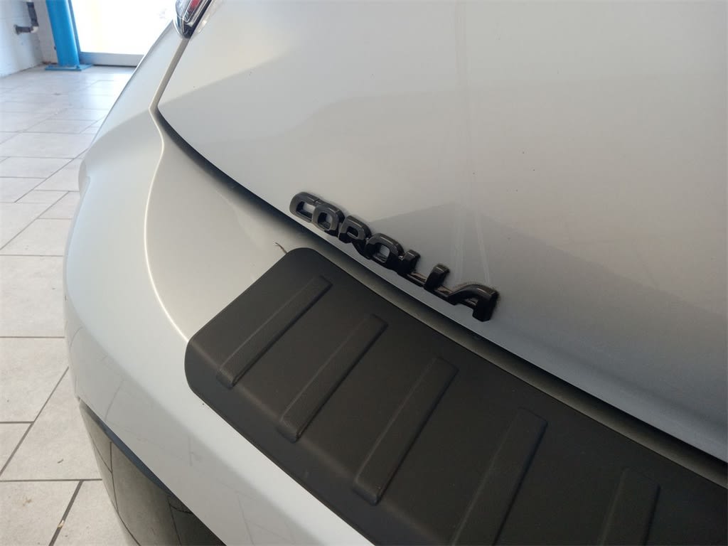 2022 Toyota Corolla SE 32