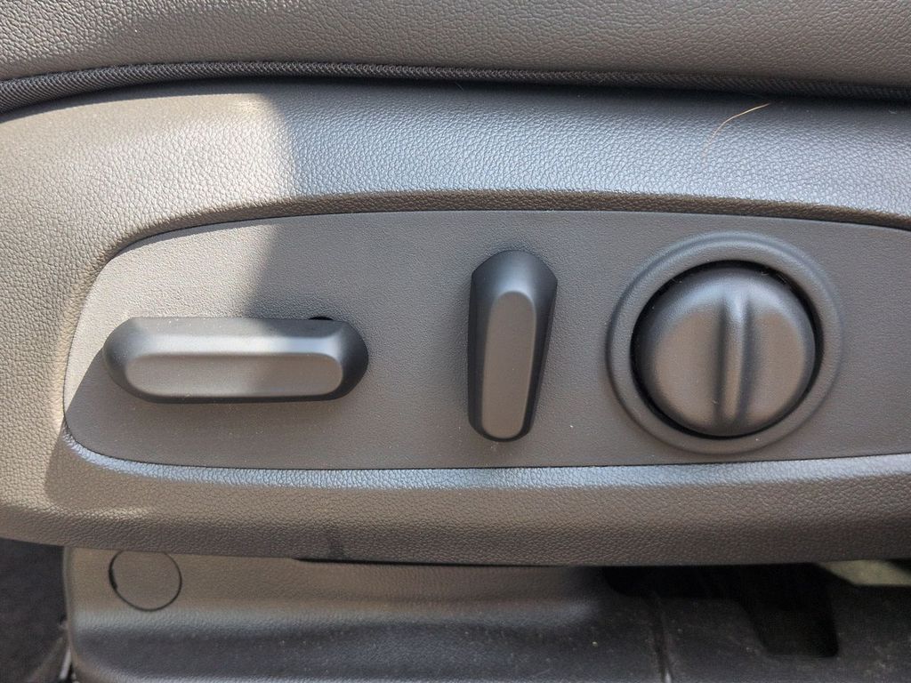 Thumbnail: 2024 Buick Encore GX - 26