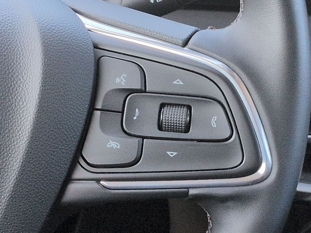 Thumbnail: 2024 Buick Encore GX - 32