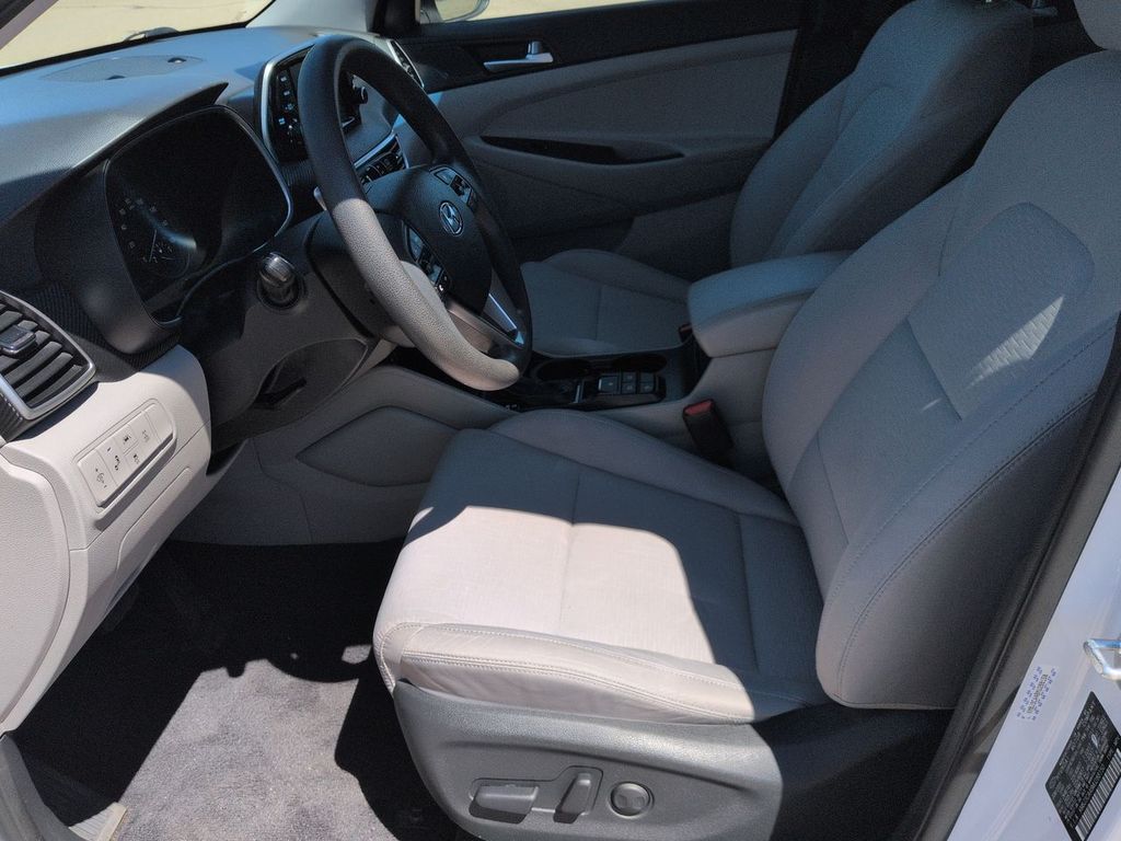 Thumbnail: 2021 Hyundai Tucson - 10