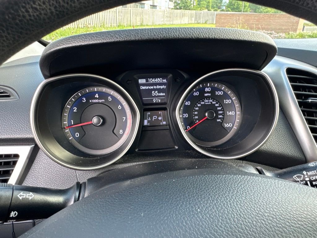 Thumbnail: 2015 Hyundai Elantra - 8