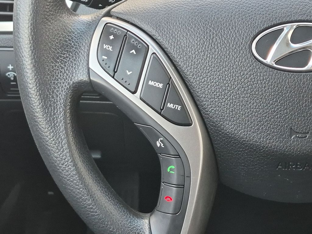 Thumbnail: 2015 Hyundai Elantra - 29