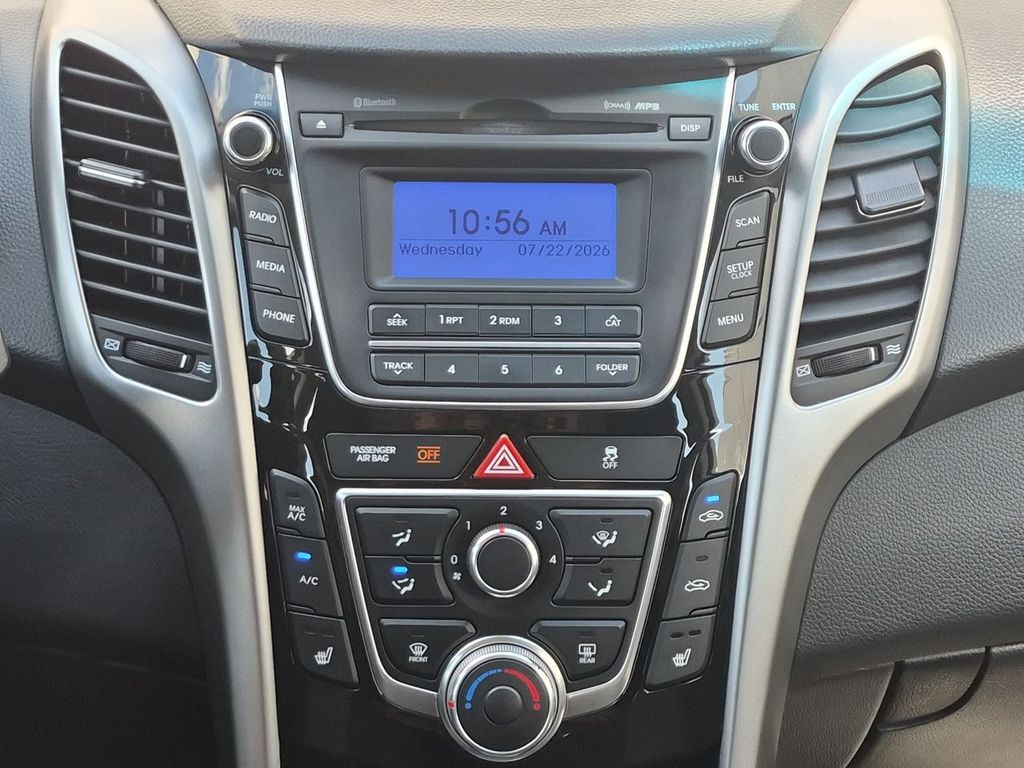 Thumbnail: 2015 Hyundai Elantra - 14