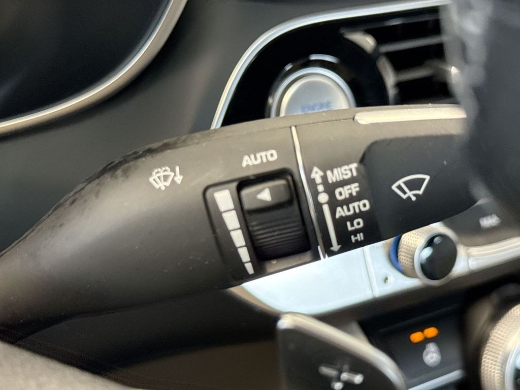 Thumbnail: 2023 Genesis G70 - 31