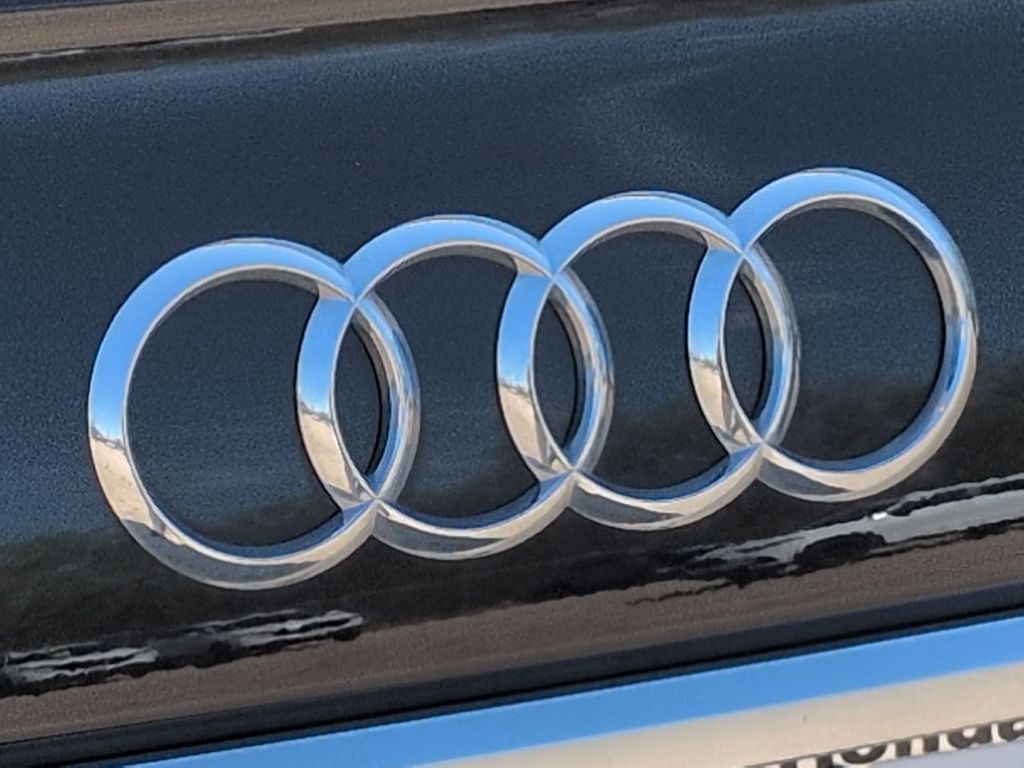 Thumbnail: 2021 Audi Q5 - 7