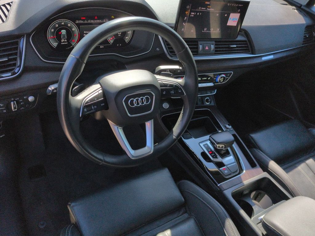 Thumbnail: 2021 Audi Q5 - 2