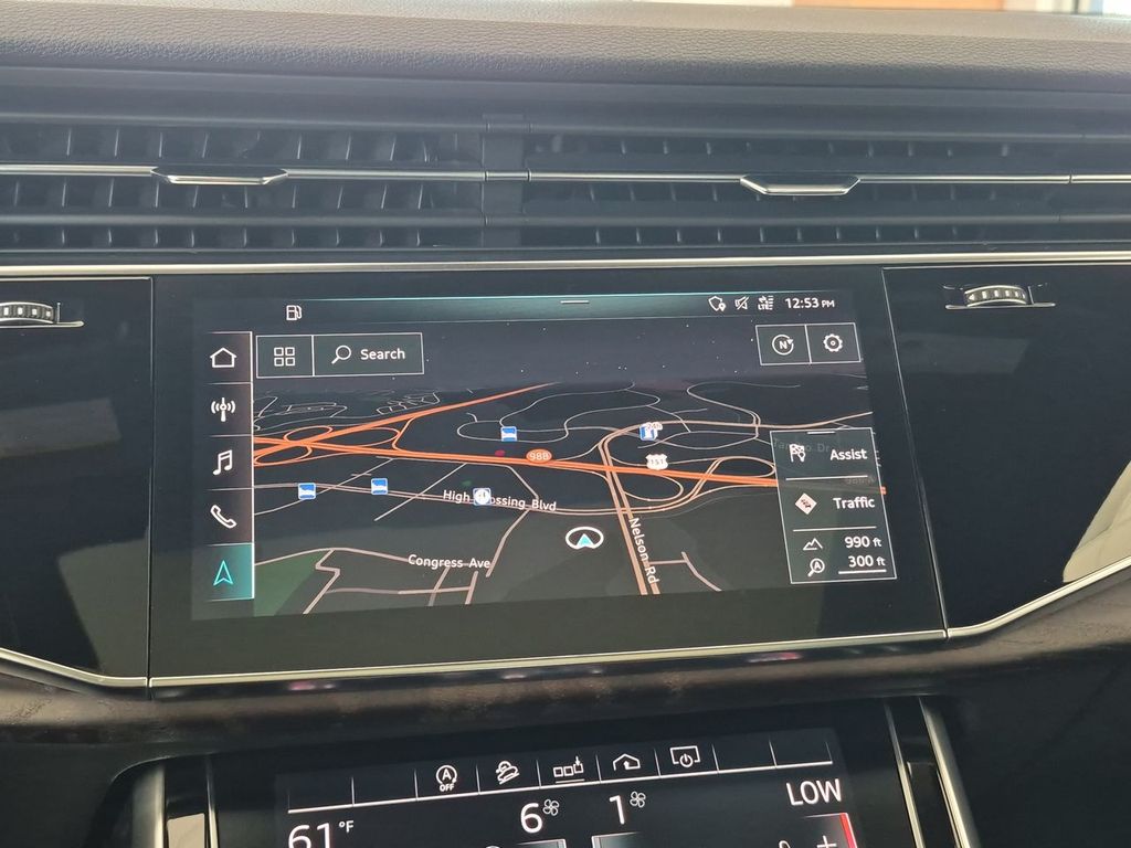 Thumbnail: 2019 Audi Q8 - 33