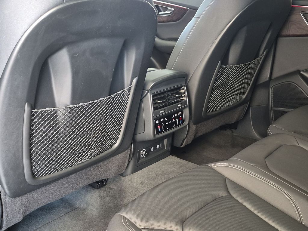 Thumbnail: 2019 Audi Q8 - 12
