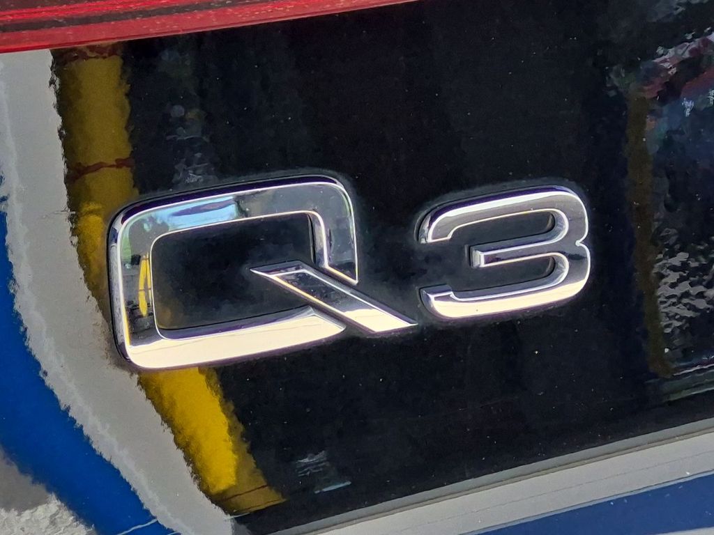 Thumbnail: 2016 Audi Q3 - 25