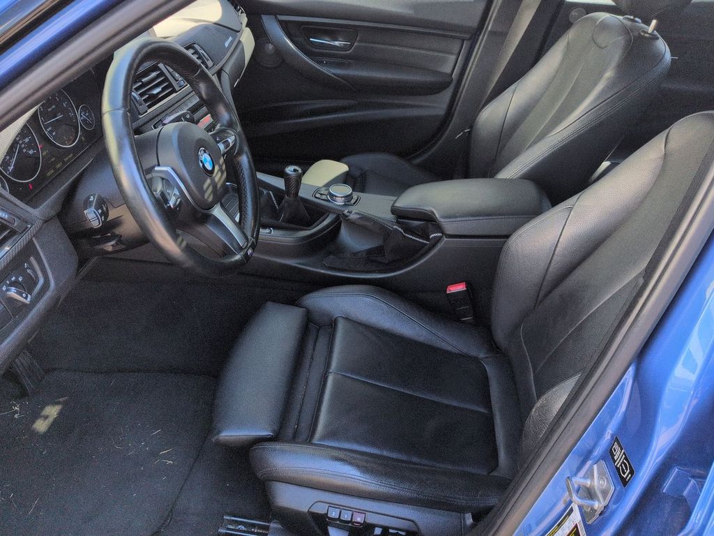 Thumbnail: 2014 BMW 3 Series - 10