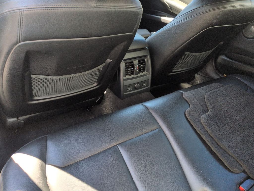 Thumbnail: 2014 BMW 3 Series - 25