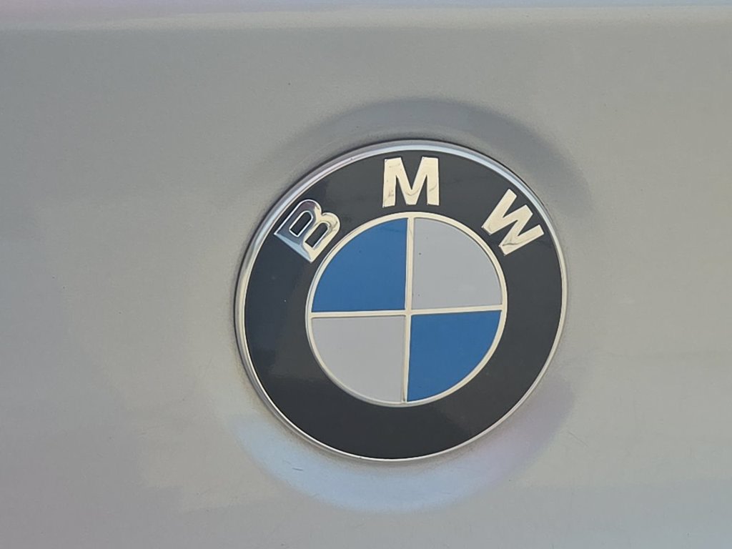 Thumbnail: 2011 BMW 3 Series - 7