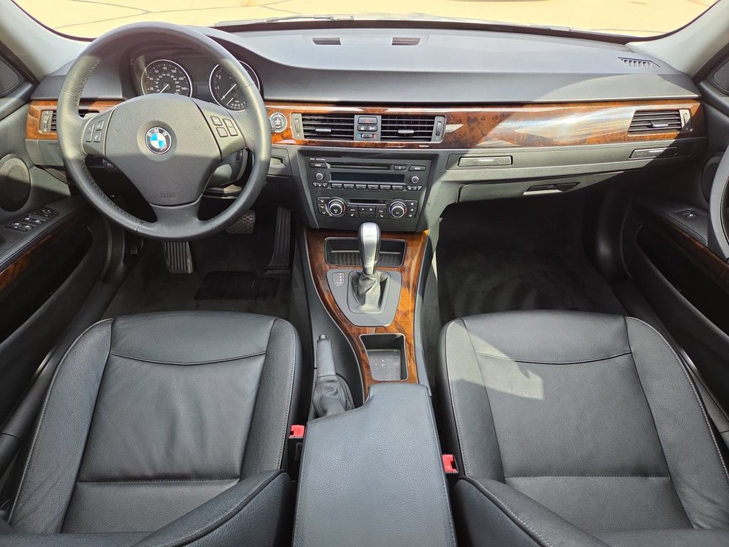 Thumbnail: 2011 BMW 3 Series - 9