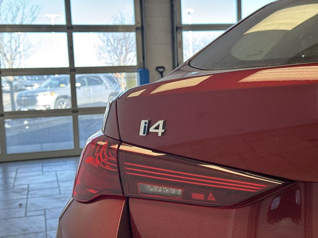 Thumbnail: 2025 BMW i4 - 23