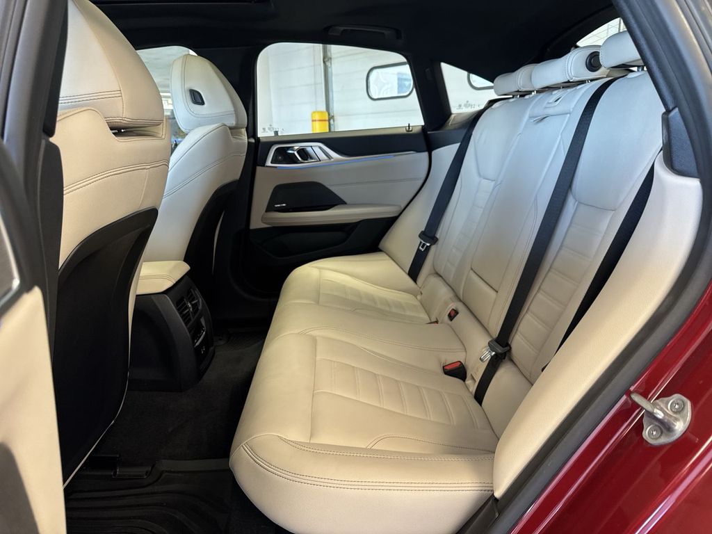 Thumbnail: 2025 BMW i4 - 27