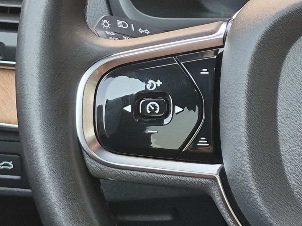 Thumbnail: 2024 Volvo XC90 - 31