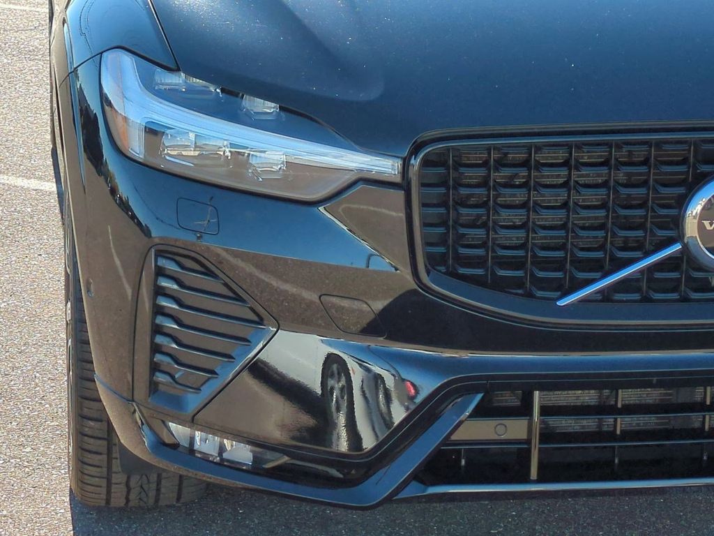 Thumbnail: 2024 Volvo XC60 - 7