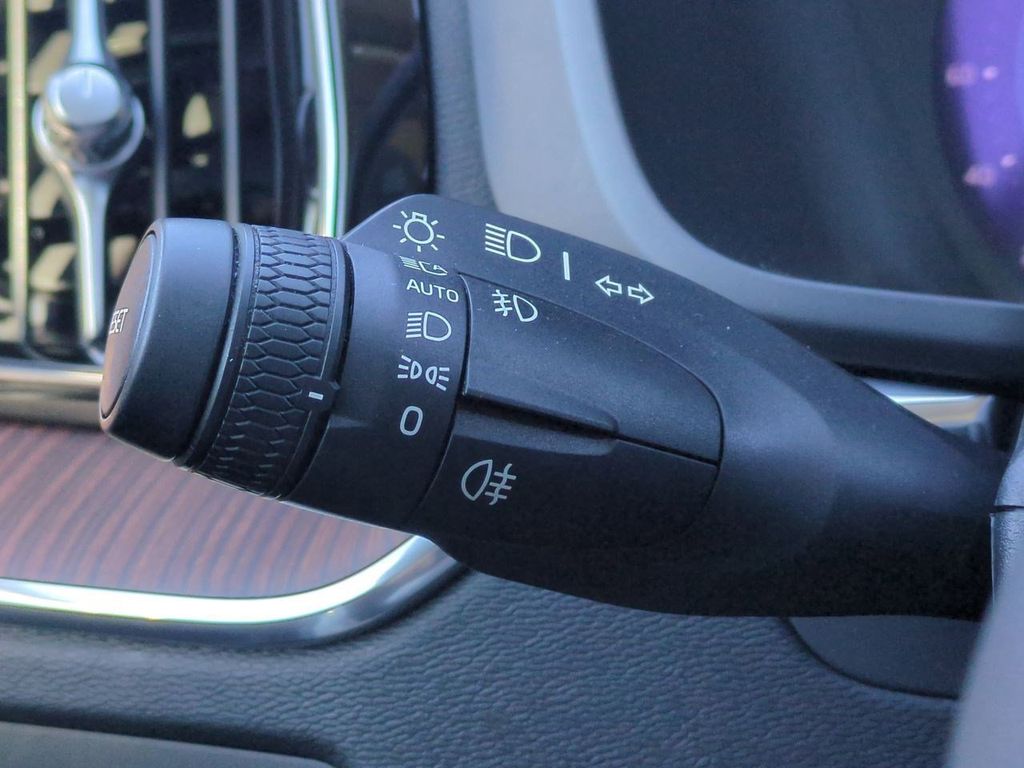 Thumbnail: 2024 Volvo XC60 - 33