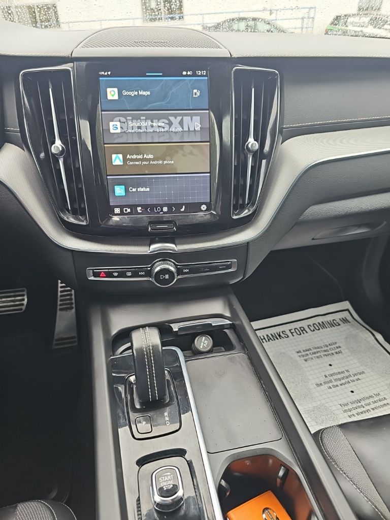 Thumbnail: 2022 Volvo XC60 - 4