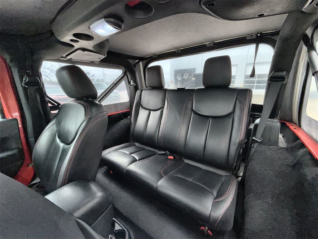 Thumbnail: 2016 Jeep Wrangler - 12