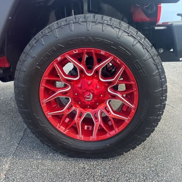 Thumbnail: 2015 Jeep Wrangler - 15