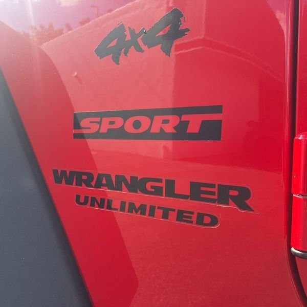 Thumbnail: 2015 Jeep Wrangler - 7