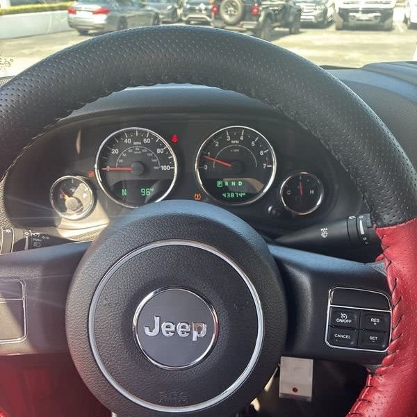 Thumbnail: 2015 Jeep Wrangler - 19