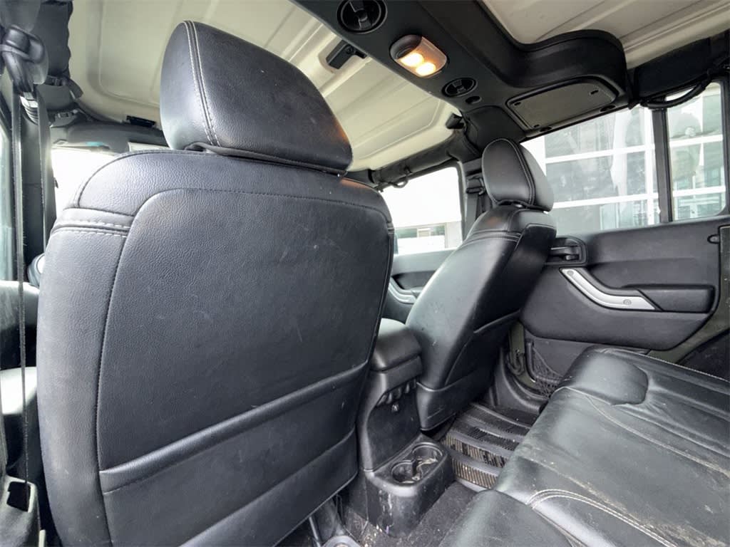 Thumbnail: 2015 Jeep Wrangler - 12