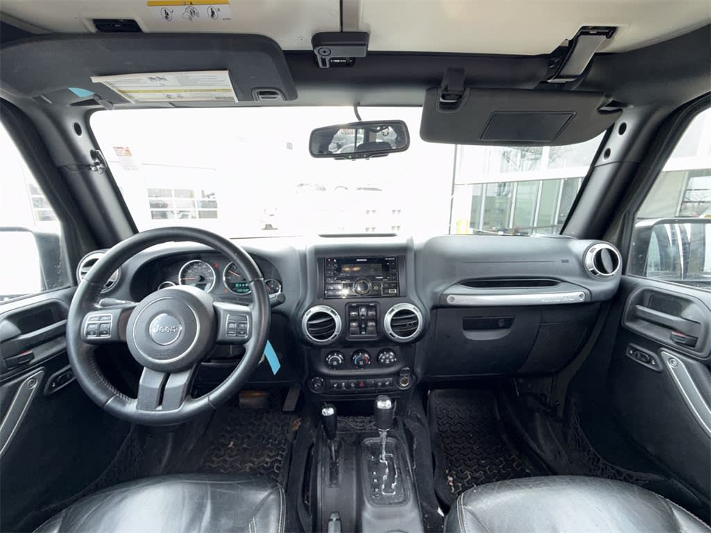 Thumbnail: 2015 Jeep Wrangler - 9