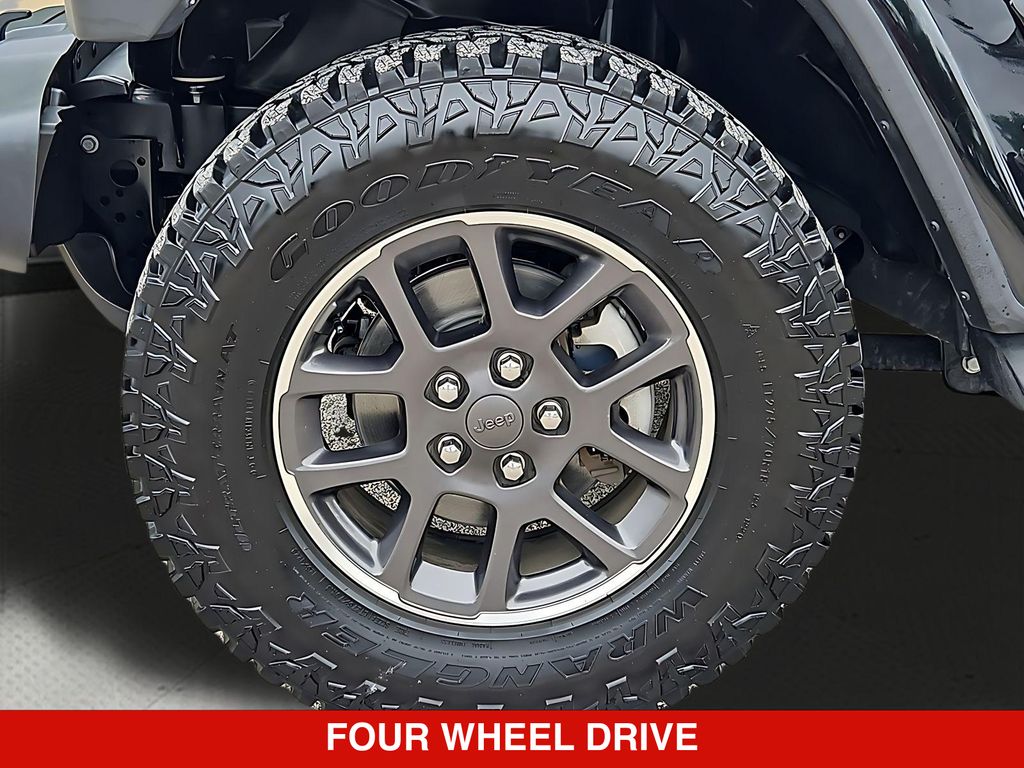 Thumbnail: 2021 Jeep Wrangler - 7