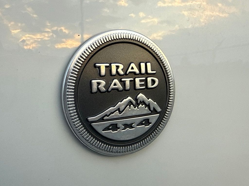 Thumbnail: 2015 Jeep Wrangler - 6