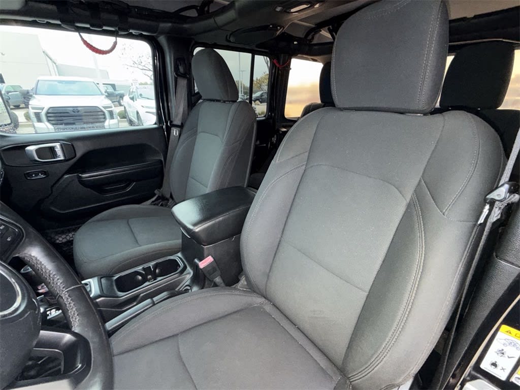 Thumbnail: 2018 Jeep Wrangler - 10