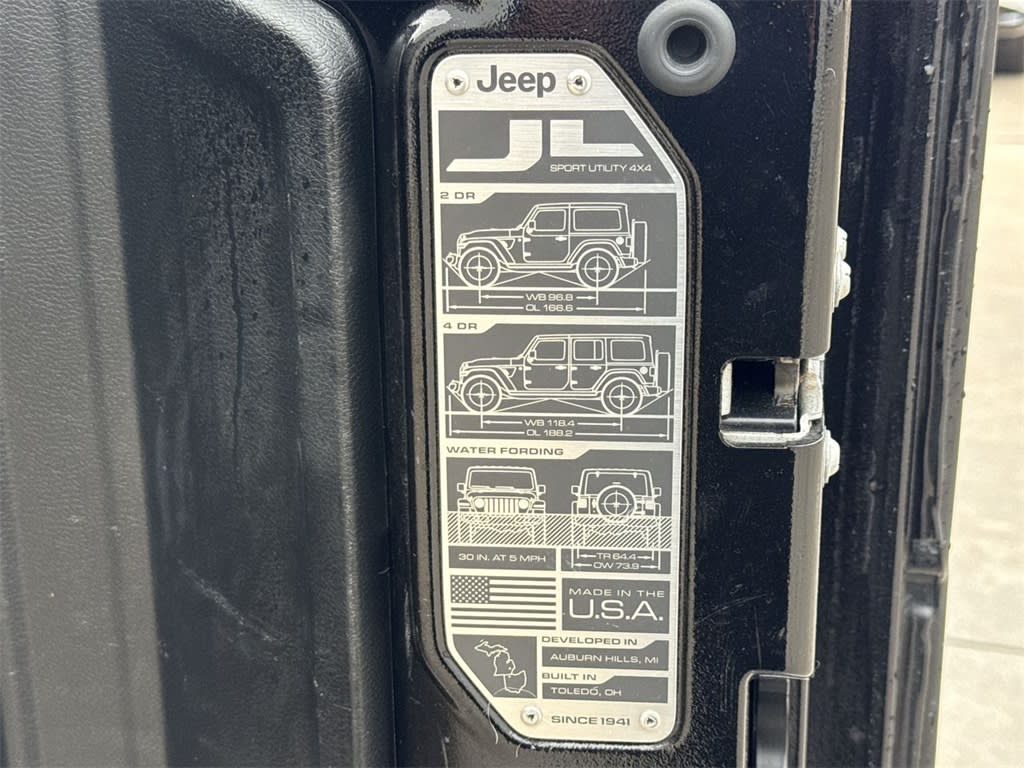 Thumbnail: 2018 Jeep Wrangler - 19