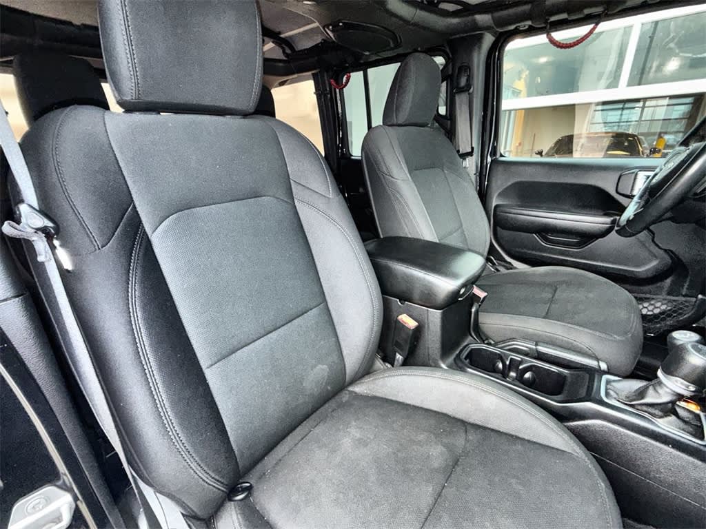 Thumbnail: 2018 Jeep Wrangler - 11