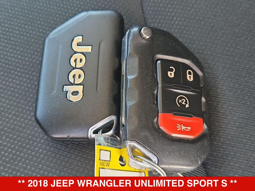 Thumbnail: 2018 Jeep Wrangler - 18