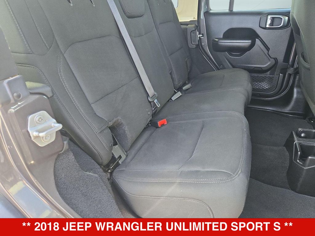 Thumbnail: 2018 Jeep Wrangler - 25