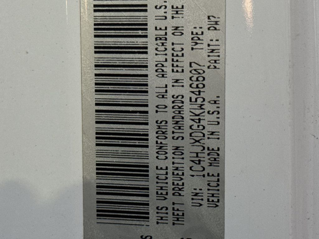 Thumbnail: 2019 Jeep Wrangler - 19