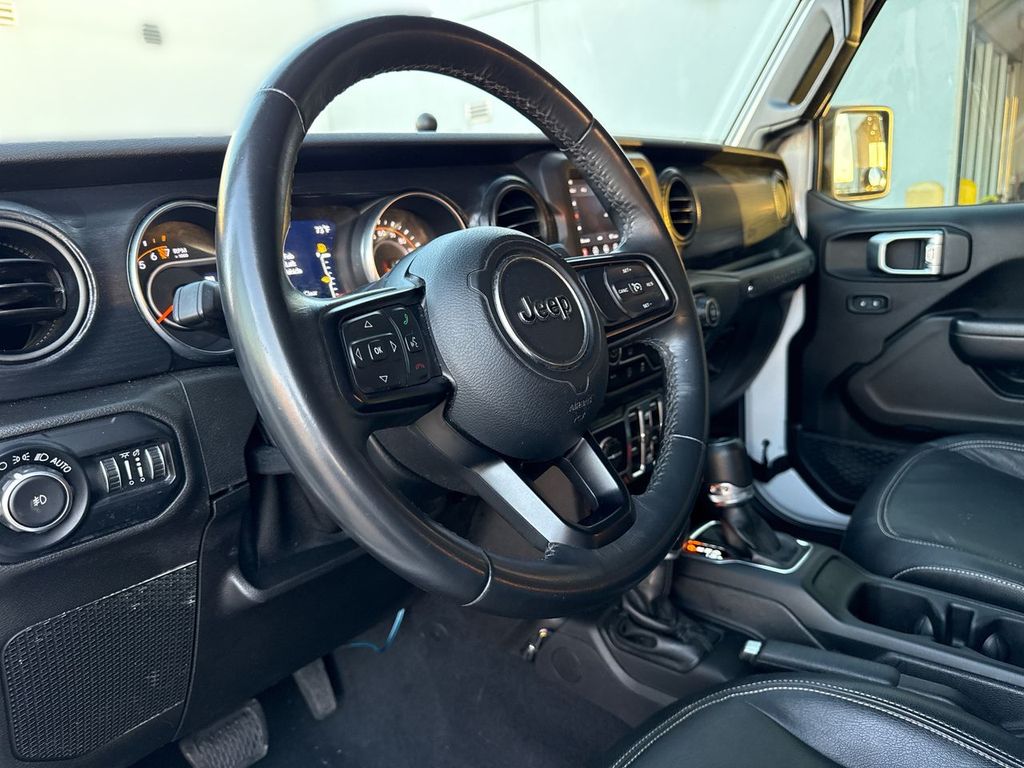 Thumbnail: 2019 Jeep Wrangler - 2