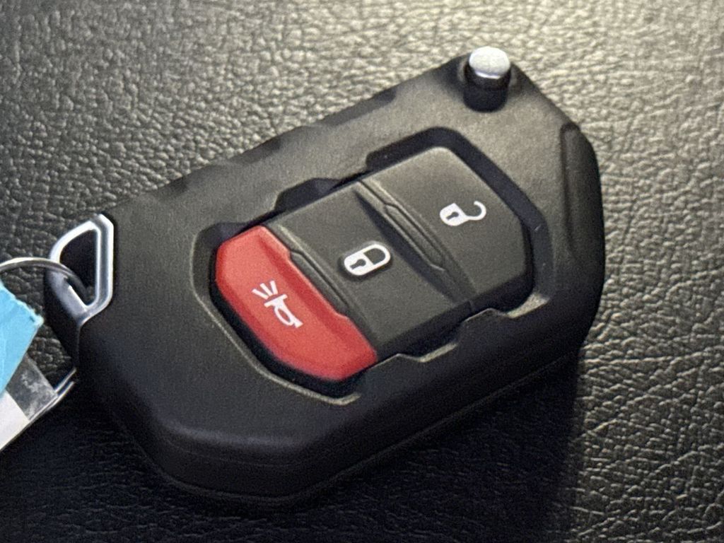 Thumbnail: 2019 Jeep Wrangler - 18